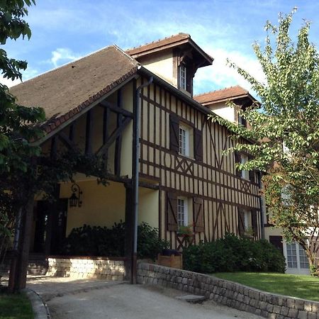 Logis Hotel Relais Paris Bale - Restaurant La Mangeoire Montieramey Exterior foto